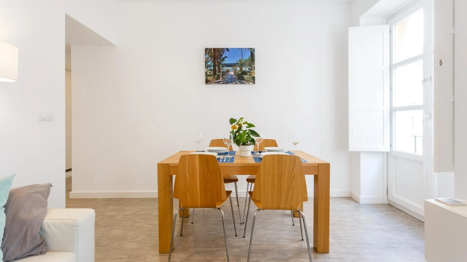 Alba Apartment By Cadiz4Rentals
