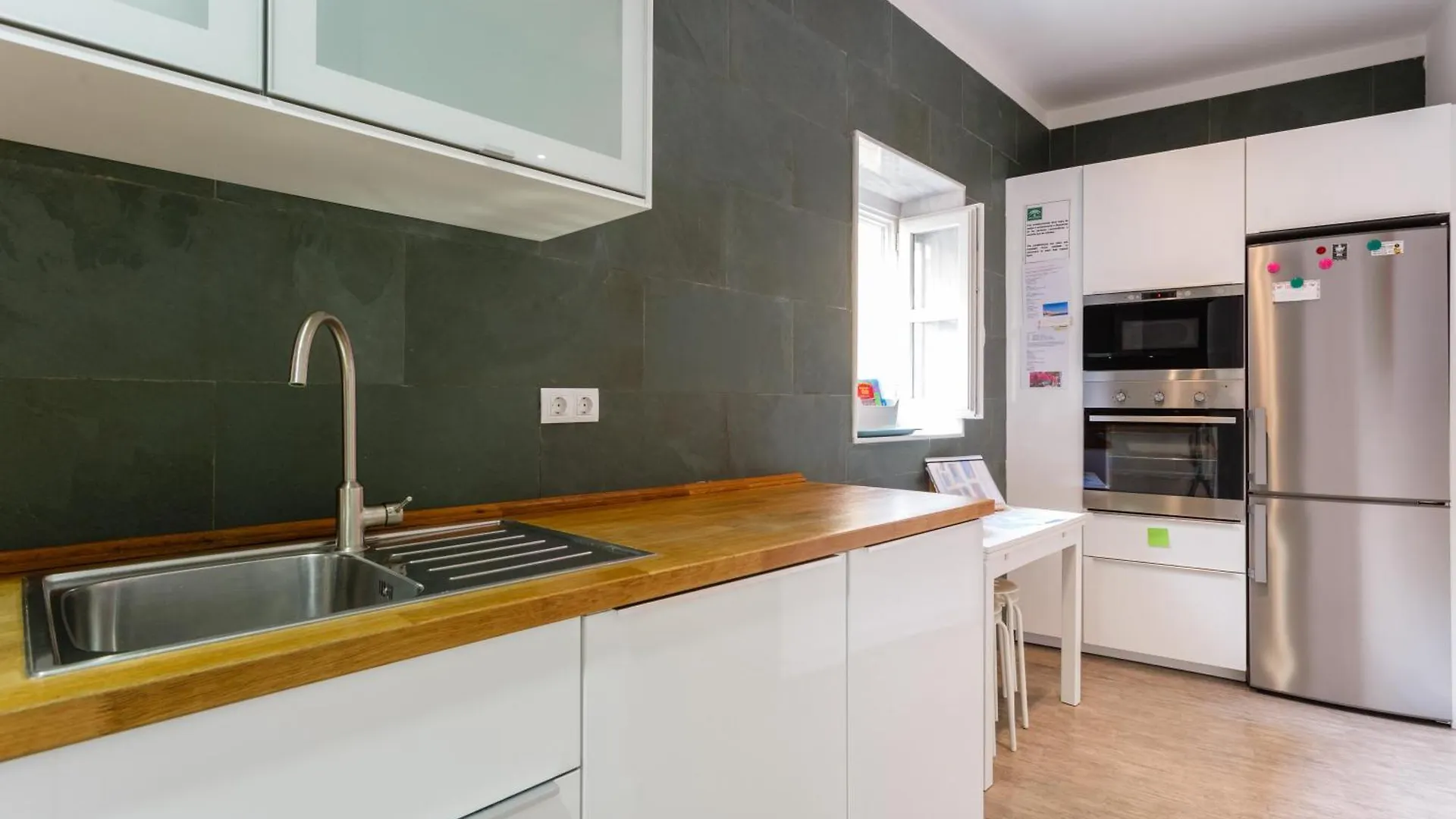 Alba Apartment By Cadiz4Rentals