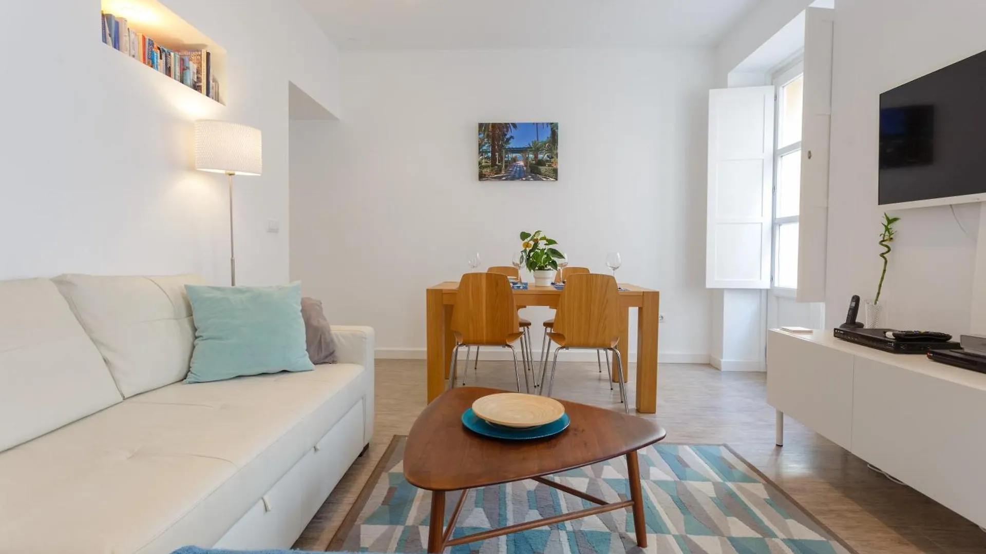 Alba Apartment By Cadiz4Rentals
